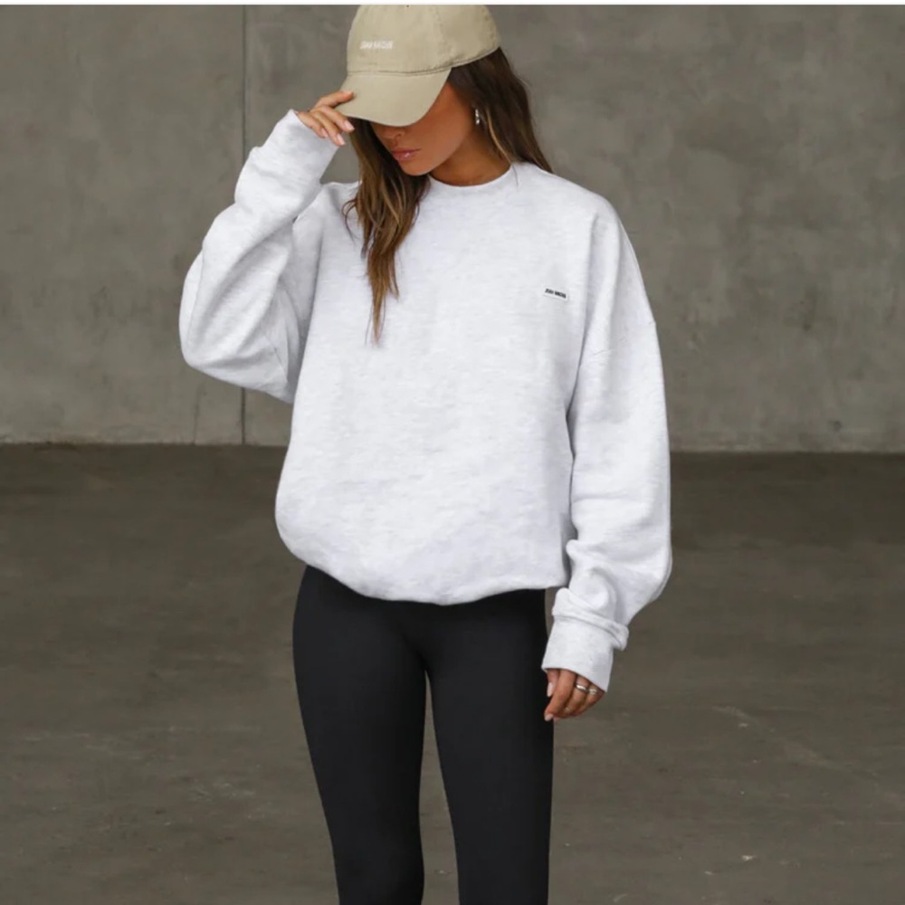 Classic crew pullover